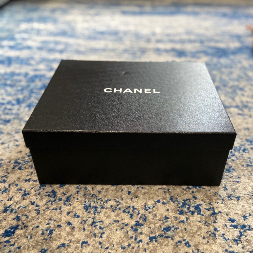 Chanel Shoe Box - Picture 2 of 4